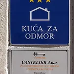 Castelier בית נופש וודניאן
