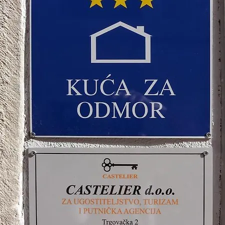 Holiday Castelier Holiday home Vodnjan